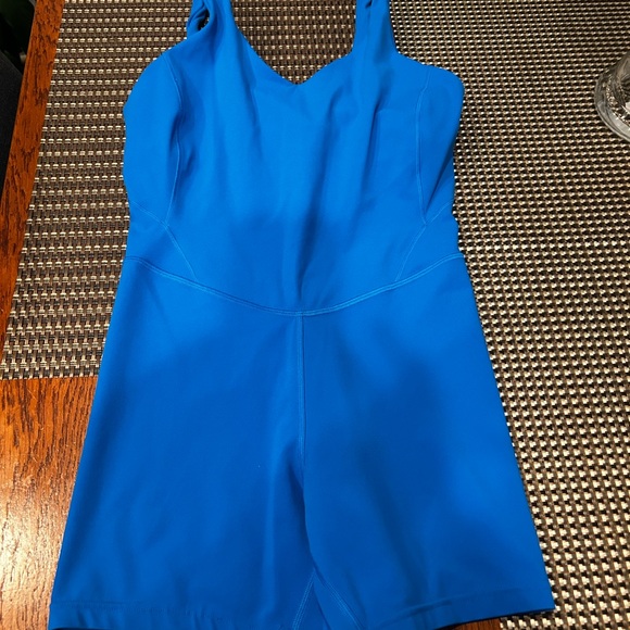 Lululemon Align Bodysuit 6”
Cerulean Blue Size 8 - Picture 3 of 3